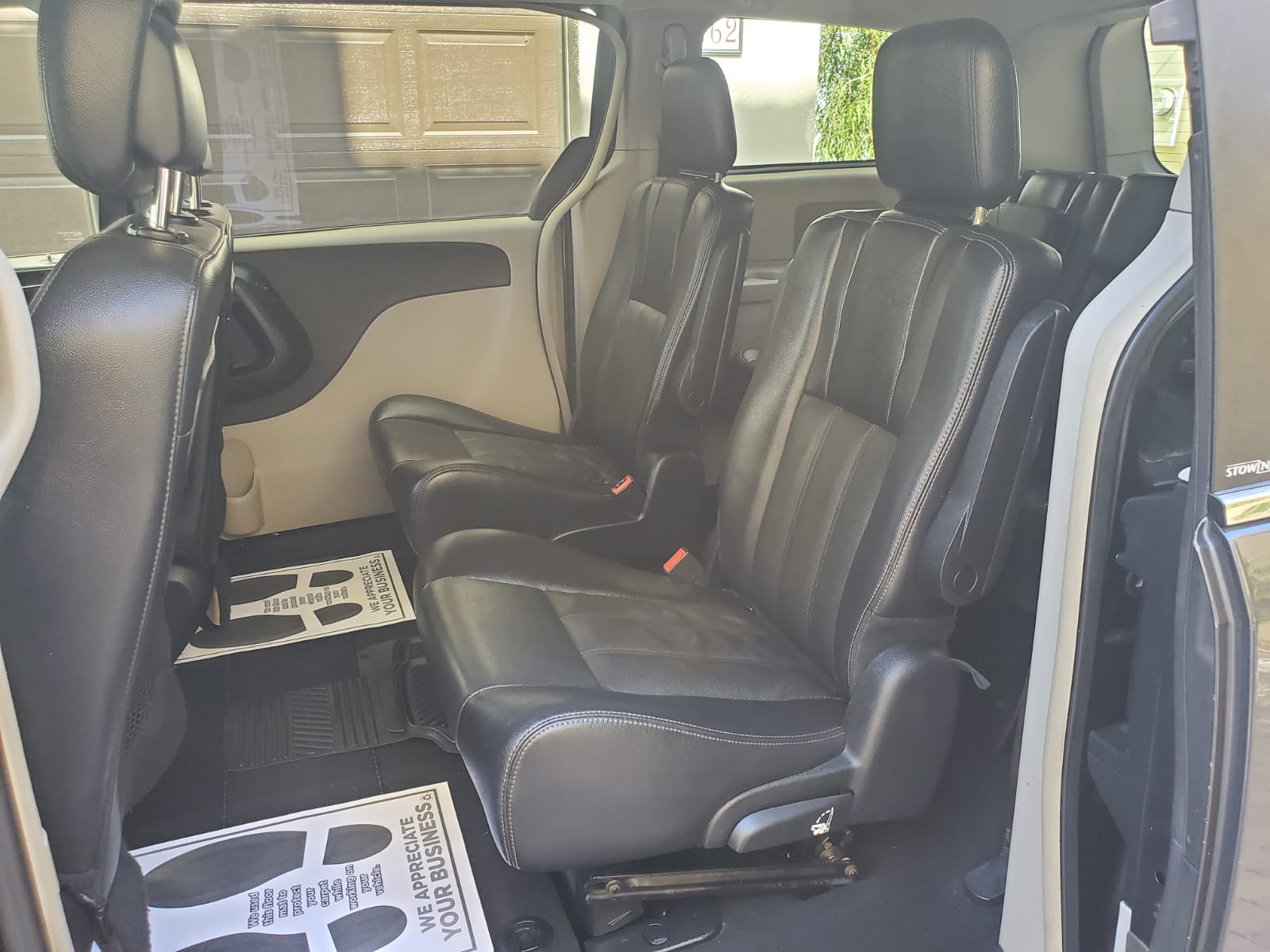 2012 CHRYSLER TOWN AND COUNTRY EX FULLYLOADED*LEATHER*7